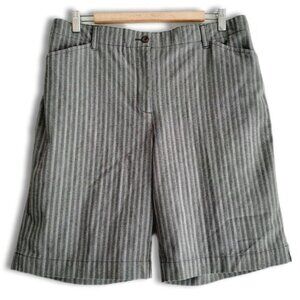 NORTHERN REFLECTIONS Town Casual Bermuda Shorts Pin-Stripe Gray Sz 16